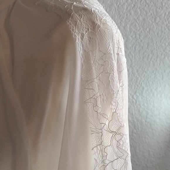 Lane Bryant NEW W/Tags Tie Neck Ivory Chiffon Blouse Lace Inset Slit Back 14/16 - Picture 7 of 16
